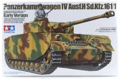 35209 | Tamiya 1/35 German Panzerkampfwagen IV (Sd.Kfz.161/1) Early Version Tank Scaled Plastic Model Kit