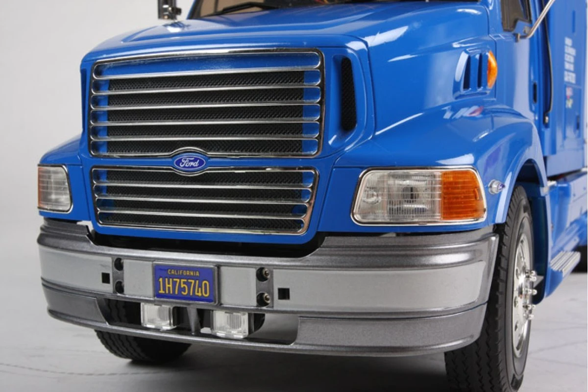 56309 | Tamiya 1/14 Ford Aeromax Scaled Tractor Truck Kit 4 56309 | Tamiya 1/14 Ford Aeromax Scaled Tractor Truck Kit - Image 2